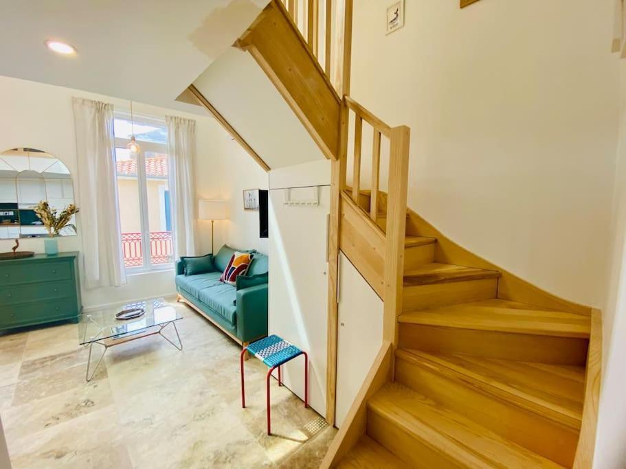 "Le Refuge" Duplex Quartier Haut, Climatise Sete Bagian luar foto