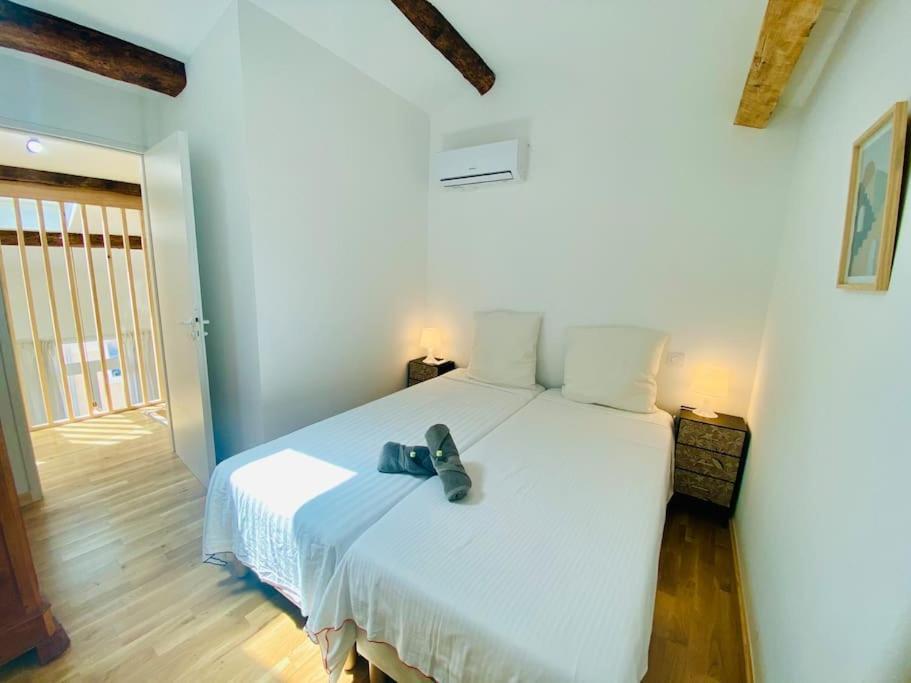 "Le Refuge" Duplex Quartier Haut, Climatise Sete Bagian luar foto